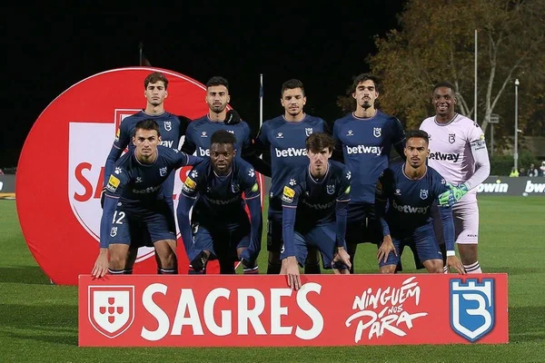 Time de futebol português detecta 13 casos contaminação pela Ômicron