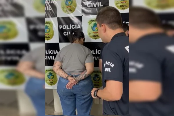 Mulher é presa com farmacêutico por vender Cytotec ilegal: "8 é pouco"