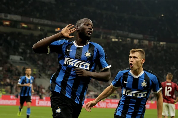 Campeonato Italiano: Inter de Milão bate Milan e segue 100%