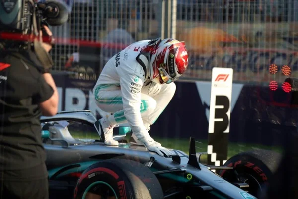 Mercedes domina treinos livres para GP da França
