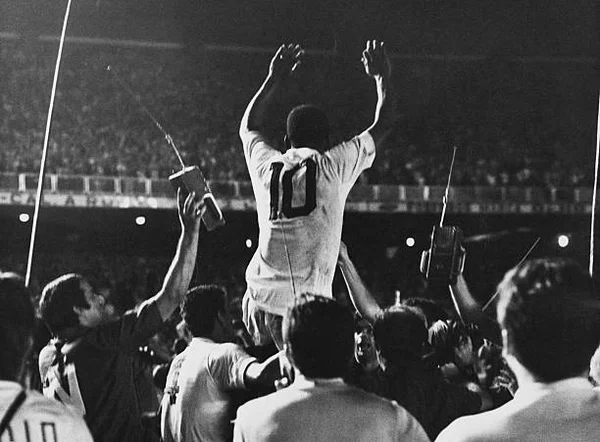 Metrópoles vai ao estádio do milésimo gol de Pelé; e não é o Maracanã