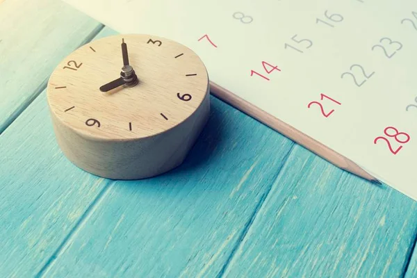 O deus Tempo: ele sempre sabe o que e como fazer, na hora certa