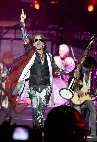 Aerosmith cancela show no Brasil por problema de saúde de Steven Tyler - imagem 4 Aerosmith cancela show no Brasil por problema de saúde de Steven Tyler - imagem 4