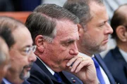 PF tem a guarda de dez armas de Bolsonaro PF tem a guarda de dez armas de Bolsonaro