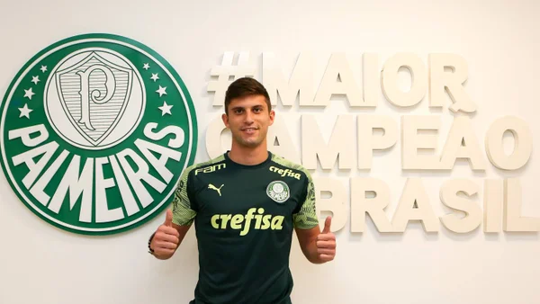Palmeiras contrata zagueiro chileno
