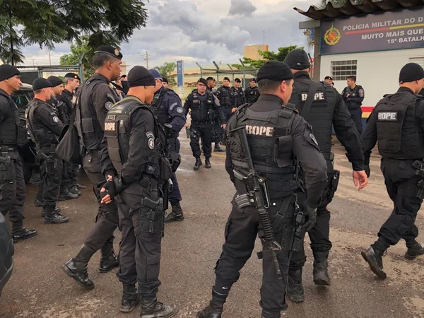 Após agressão a PMs, corporação reage e faz megaoperação na Estrutural