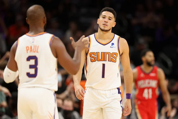 Devin Booker e Chris Paul