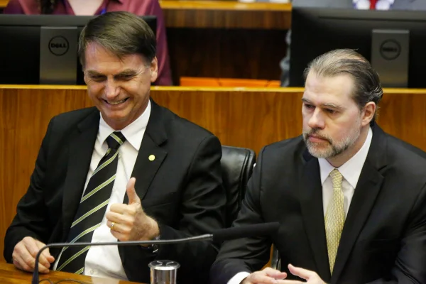 Toffoli diz que fala com chefes de Poderes para diminuir Constituição