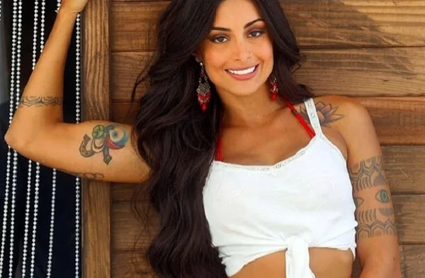 Aline Riscado é mais uma vítima da “maldição de Sabrina” no “Pânico”