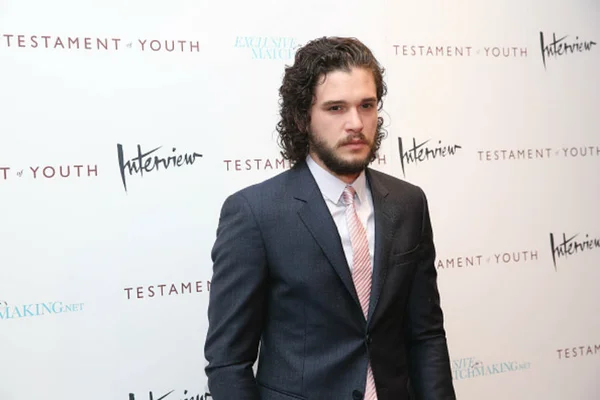 Após fim de GoT, Kit Harington se interna por abuso de álcool