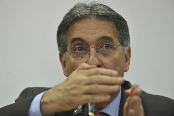 STJ arquiva inquérito contra Fernando Pimentel na Operação Acrônimo