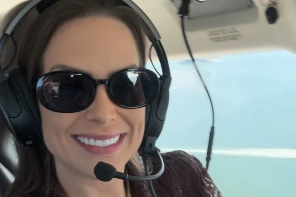 Ex-Miss Brasil, Débora Lyra recorda traição de Pato: “Fiquei muito mal” - destaque galeria Ex-Miss Brasil, Débora Lyra recorda traição de Pato: “Fiquei muito mal” - destaque galeria