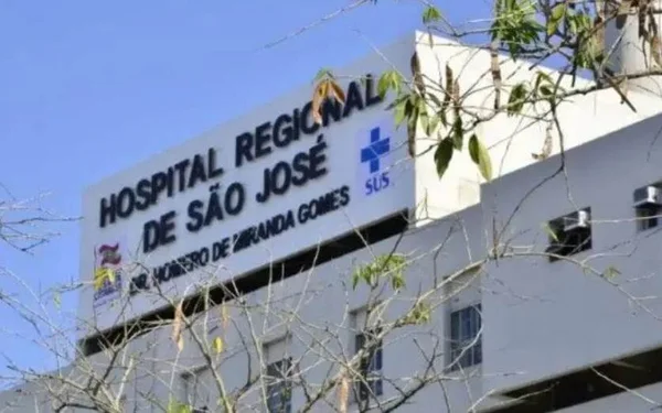 Fachado do Hospital Regional de São José (SC)