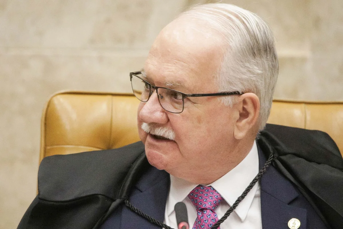 Fachin avança em proposta de súmula com regras para "pautas-bombas"