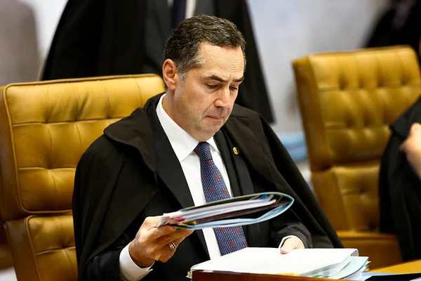 Ministro do STF confirma suspensão de indulto para crimes de corrupção