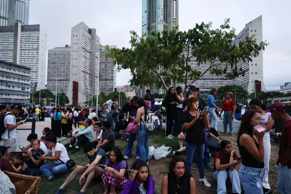Terremotos: venezuelanos procuram por 40 mil pessoas desaparecidas - destaque galeria