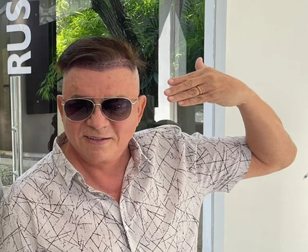 Chitãozinho mostra novo cabelo
