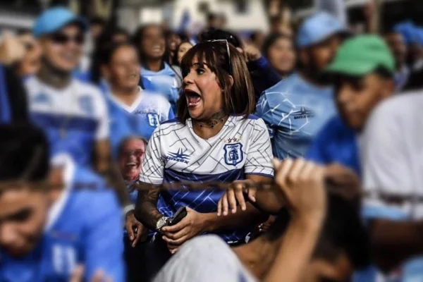 Tainara Souza, atropelada e mutilada por ex, é torcedora do futebol de várzea