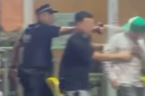 GCM usa spray de pimenta contra participantes de evento da Prefeitura. - Metrópoles