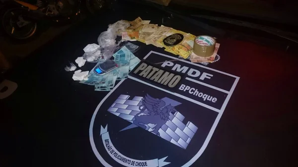 Homem é preso por tráfico de drogas após denúncia enviada ao WhatsApp do BPChoque