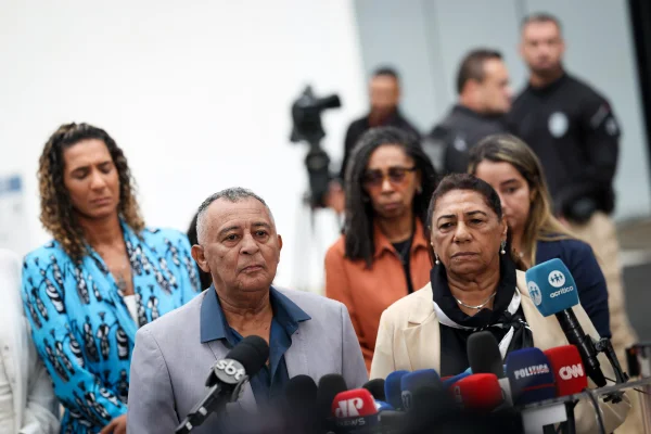 Caso Marielle e Anderson: familiares e ministra concedem coletiva antes do início do julgamento no STF