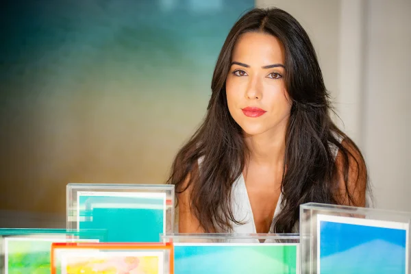 Artista Marina Saback expõe belas obras em mostra coletiva no Casapark