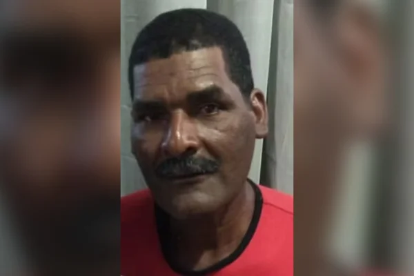 Caseiro luta com ladrão, tem arma roubada e é morto com tiro na cabeça