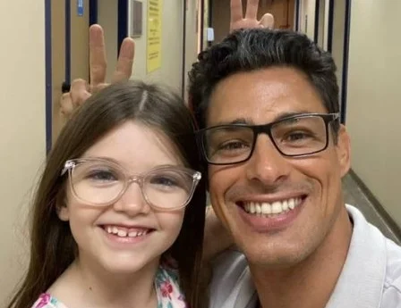 Alice Camargo e Cauã Reymond em Um Lugar ao Sol