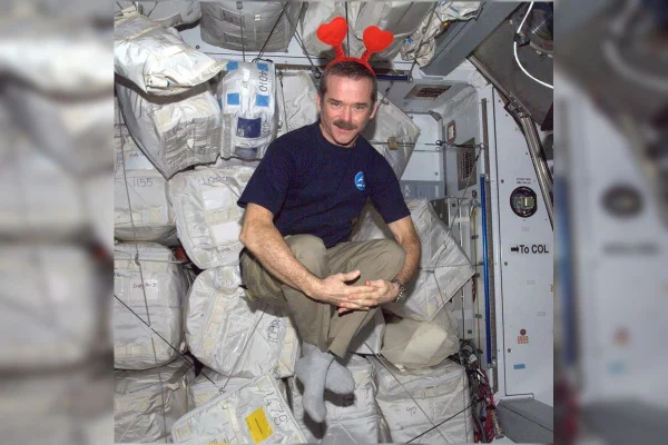 Acreditar que óvni é sinônimo de ET é tolice, diz ex-astronauta