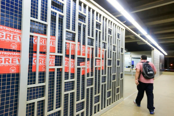 Metrô-DF apresenta proposta e tenta acabar com greve de funcionários