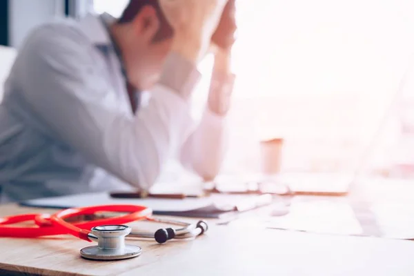 medico desesperado