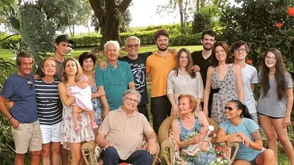 Nora de Tarcísio Meira fala sobre recomeços: “Trocar a dor pelas lembranças”