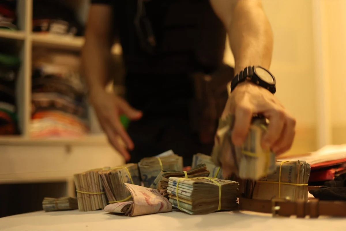PF investiga grupo armado suspeito de furtar dendê e movimentar R$ 1 bilhão - imagem 29 PF investiga grupo armado suspeito de furtar dendê e movimentar R$ 1 bilhão - imagem 29