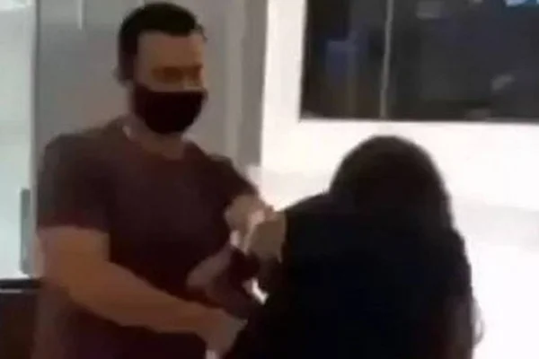 Irmão divulga imagens de cantora gospel sendo agredida por marido no Rio