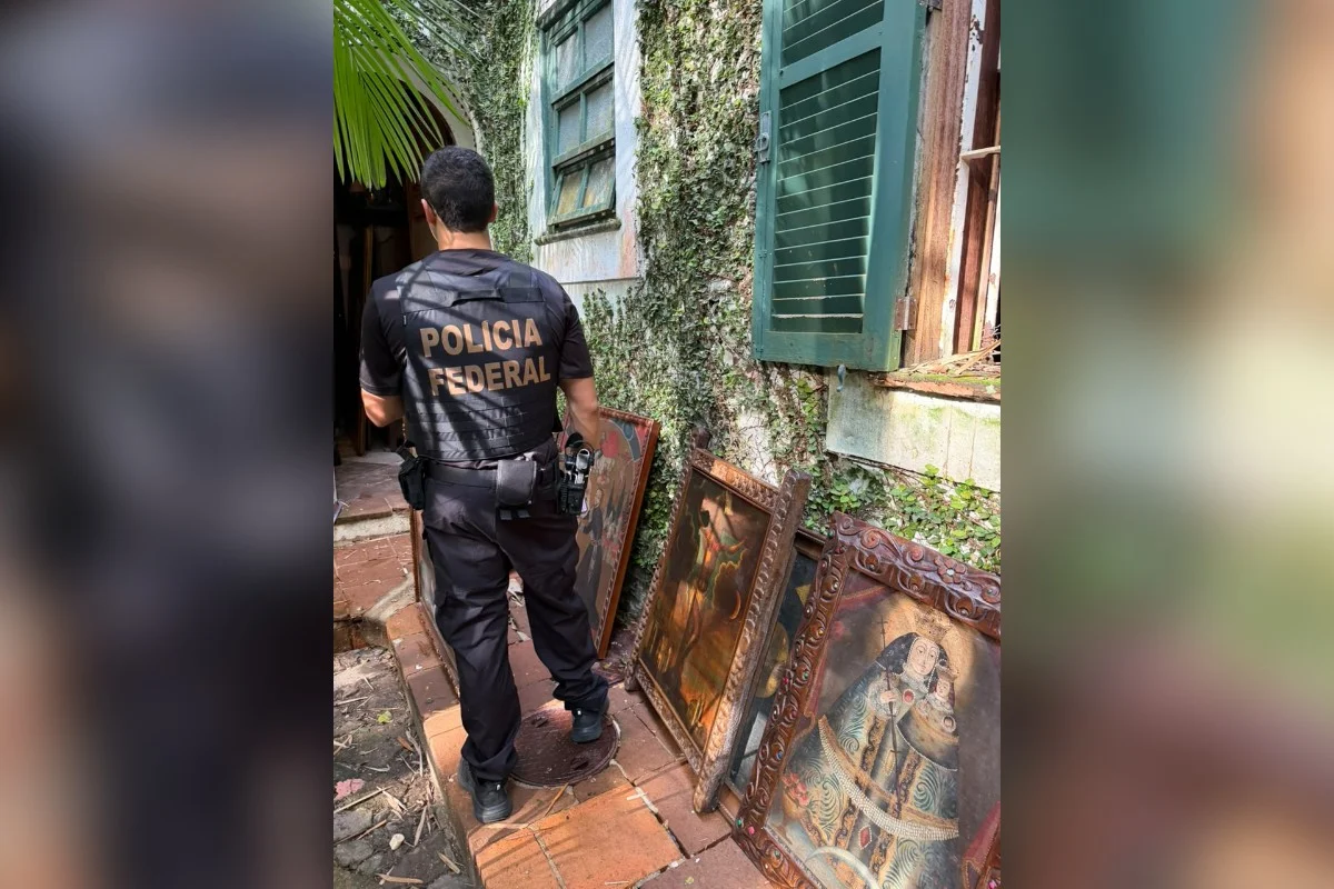 As diligências realizadas pela Polícia Federal identificaram elementos que vinculam a obra anunciada internacionalmente a uma empresa sediada no Rio de Janeiro As diligências realizadas pela Polícia Federal identificaram elementos que vinculam a obra anunciada internacionalmente a uma empresa sediada no Rio de Janeiro