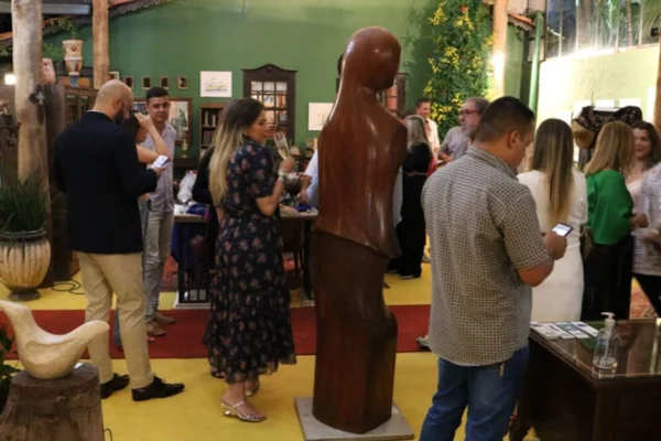 vida e estilo esposiçao pirenopolis