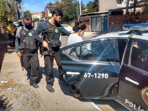 Mãe é presa acusada de matar filho recém-nascido
