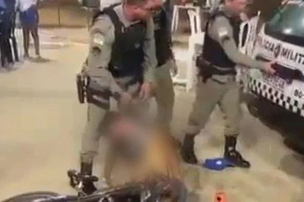 Imagem colorida, Homem desmaia após receber tapa de policial durante abordagem no RN - Metrópoles