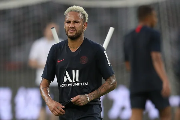 Dia do Fico? Sem acordo com o Barça, Neymar diz que pode seguir no PSG