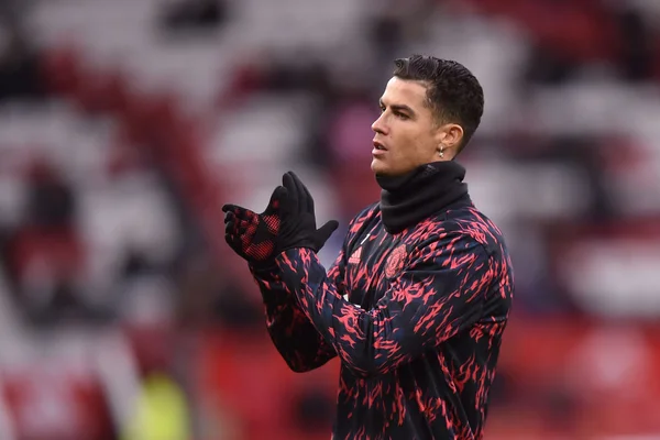 Cristiano Ronaldo, jogador de futebol. Ele tem cabelos curtos, escuros, tem pele clara e olhos escuros - Metrópoles