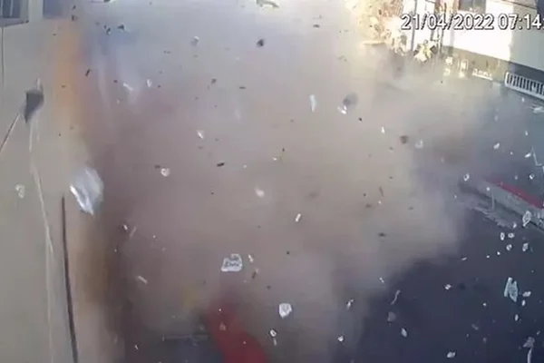 Vídeo: veja momento da explosão em prédio que desabou no ES