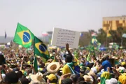 Bolsonaro discursa em tom de ameaça: Judiciário pode “sofrer aquilo que não queremos” - imagem 5