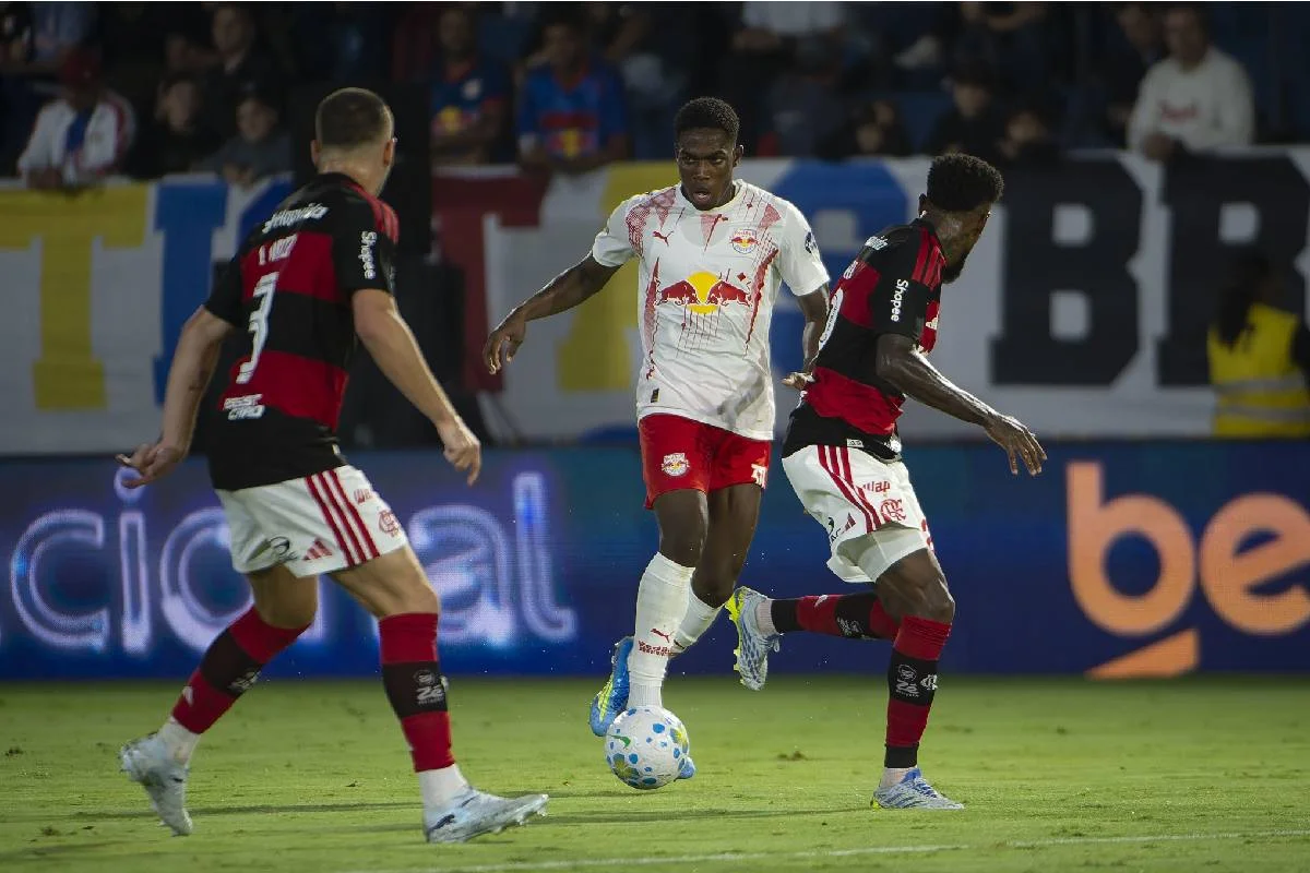 Flamengo recebeu o Red Bull Bragantino pela 28ª rodada do Campeonato Brasileiro. Flamengo recebeu o Red Bull Bragantino pela 28ª rodada do Campeonato Brasileiro.
