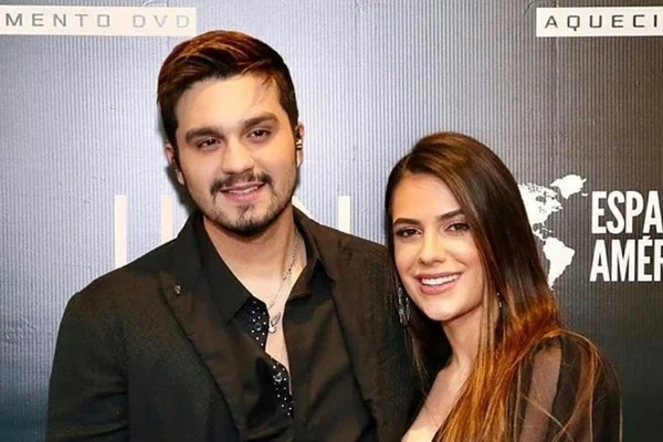Luan Santana diz que namorada é ciumenta e dorminhoca, mas ela reage