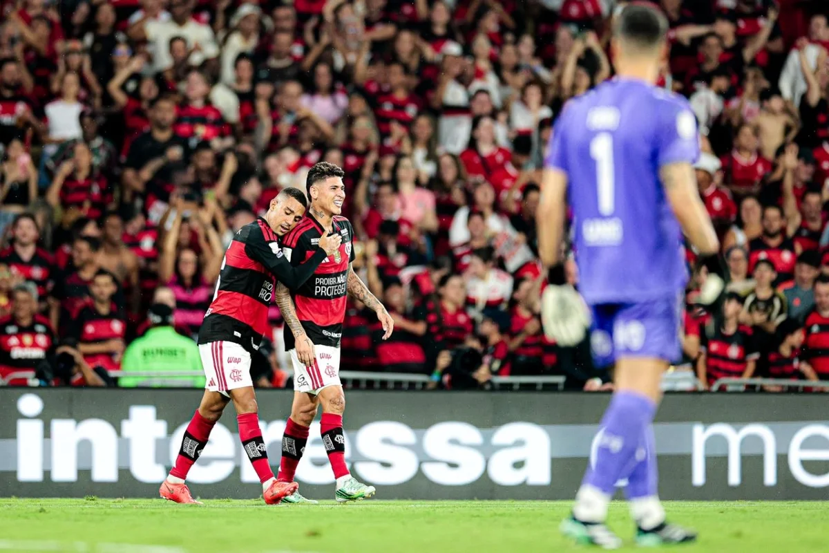 O Flamengo fez o seu gol com Carrascal O Flamengo fez o seu gol com Carrascal
