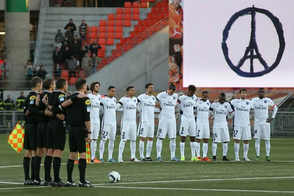 Após atentados em Paris, Europa reforça a segurança nos estádios de futebol