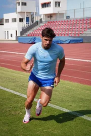 O craque tem 26 anos O craque tem 26 anos