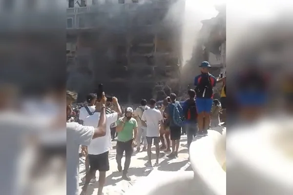 Vídeo: explosão de grandes proporções destrói hotel histórico em Cuba