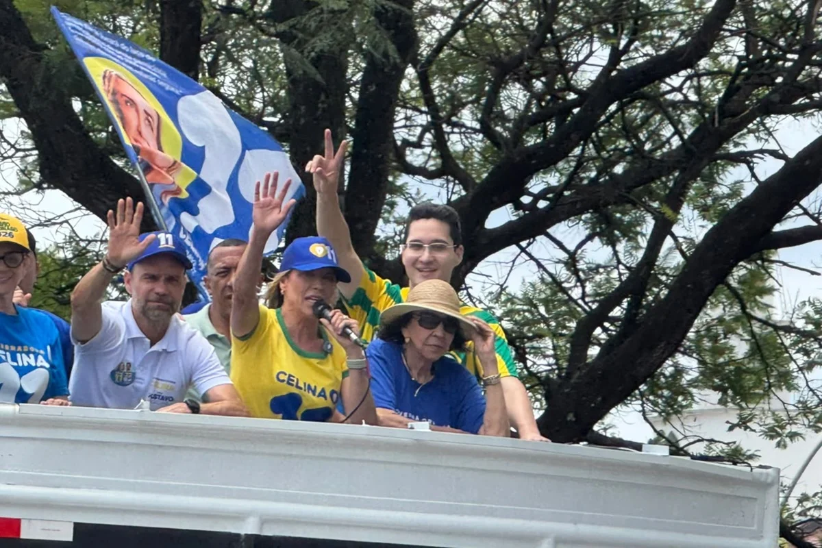 Celina Leão (PP) participou de carreata em Taguatinga e Ceilândia neste sábado (24/10), último dia de campanha antes do segundo turno Celina Leão (PP) participou de carreata em Taguatinga e Ceilândia neste sábado (24/10), último dia de campanha antes do segundo turno