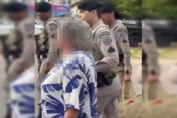 "Meu avô era preto": brasiliense presa por racismo passará por audiência